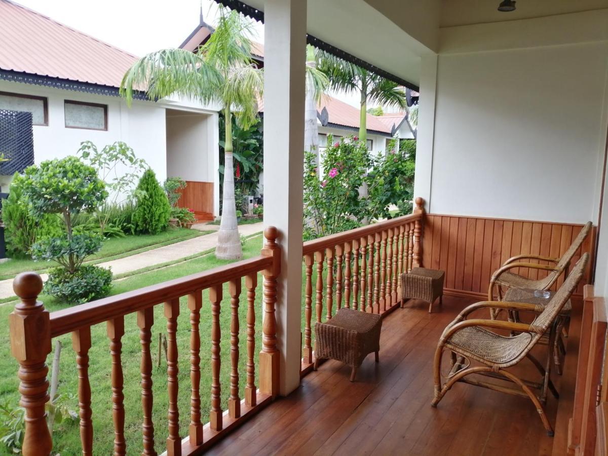 Spring Lodge Inle Nyaungshwe Township Exterior photo